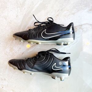 Size 6.5 Nike Tiempo Legend 10 Club JR FG/MG Soccer Cleats ShoesDV4344